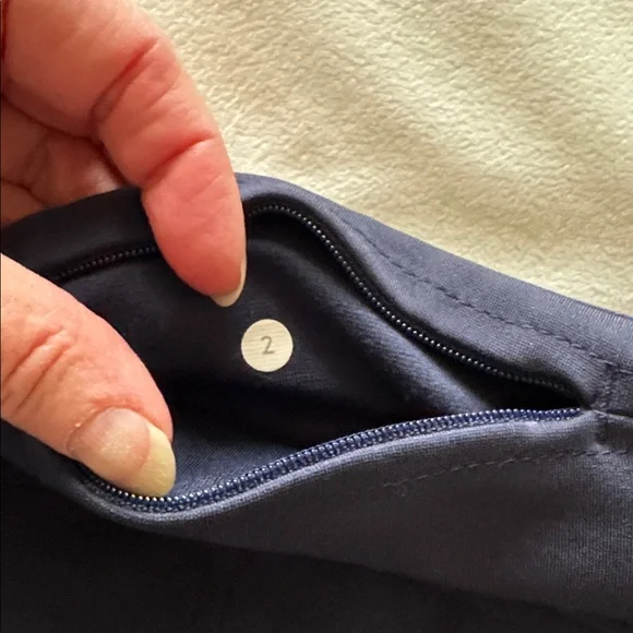 Lululemon pull-on pants - Picture 7 of 11